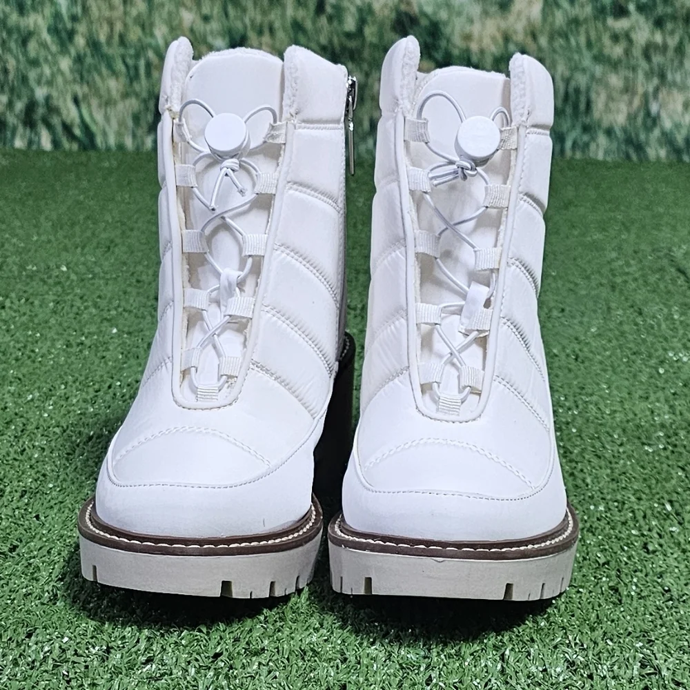 BLONDO | DAISY WATERPROOF LUG SOLE BOOTS- NWOT!